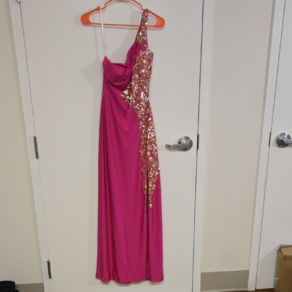 Cassandra Stone By Mac Duggal